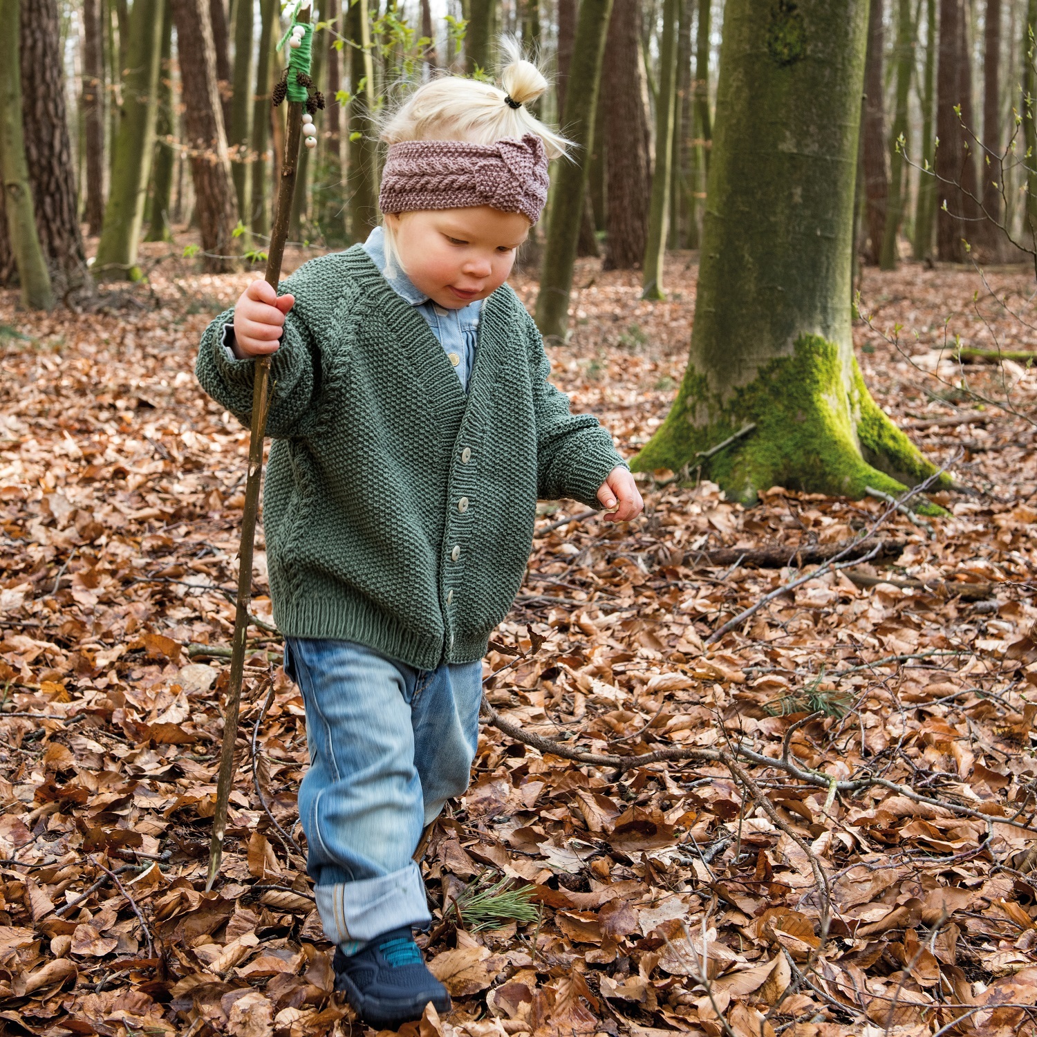 Strickanleitung Kinderjacke und Stirnband aus Essentials Merino dk