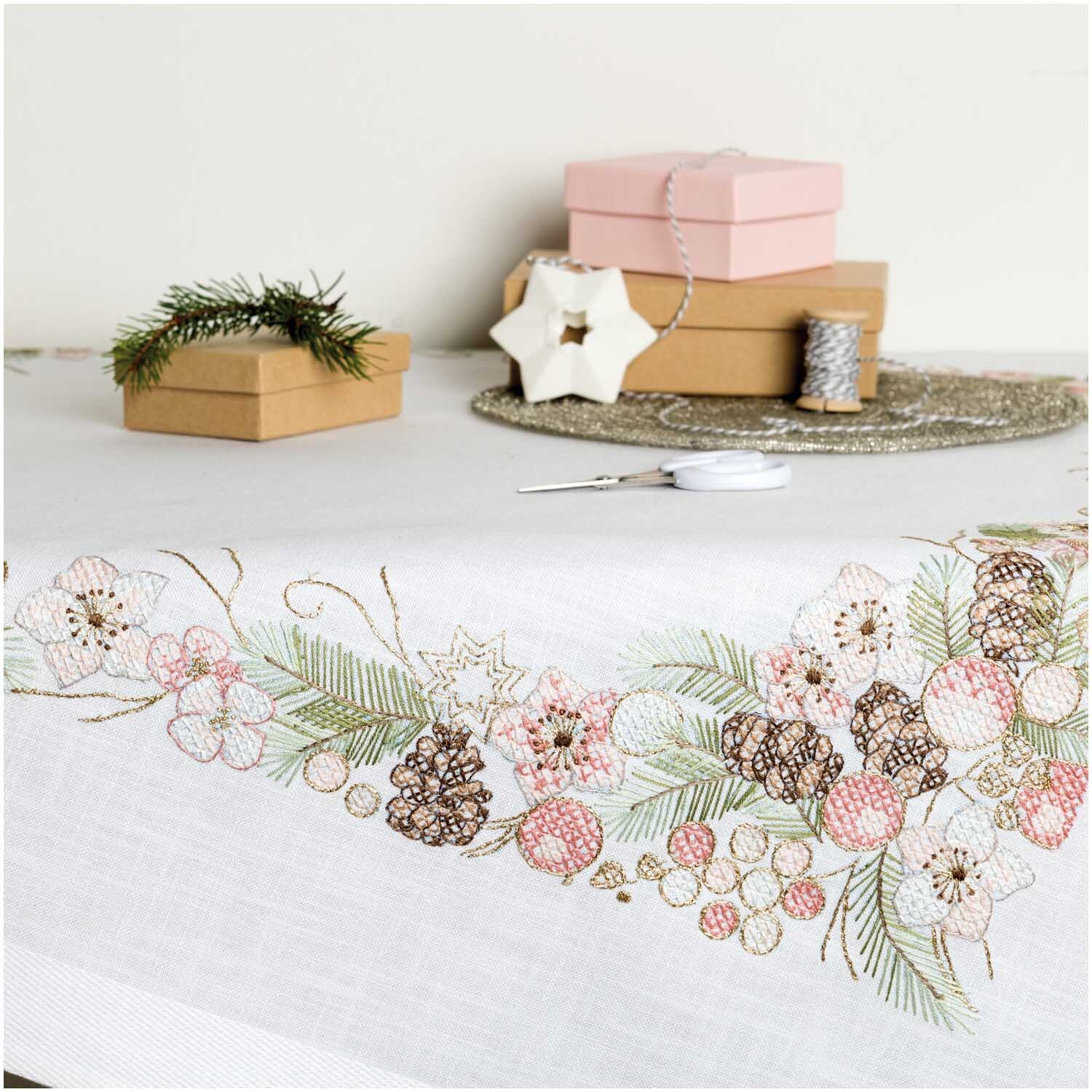 Stickpackung Decke Christrosen 90x90cm