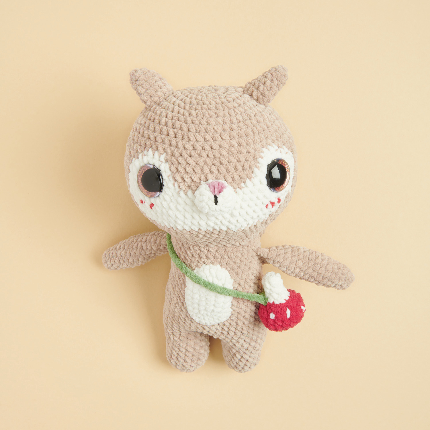 Häkelset Little Squirrel Modell 02 aus Chenillove Big Cuties